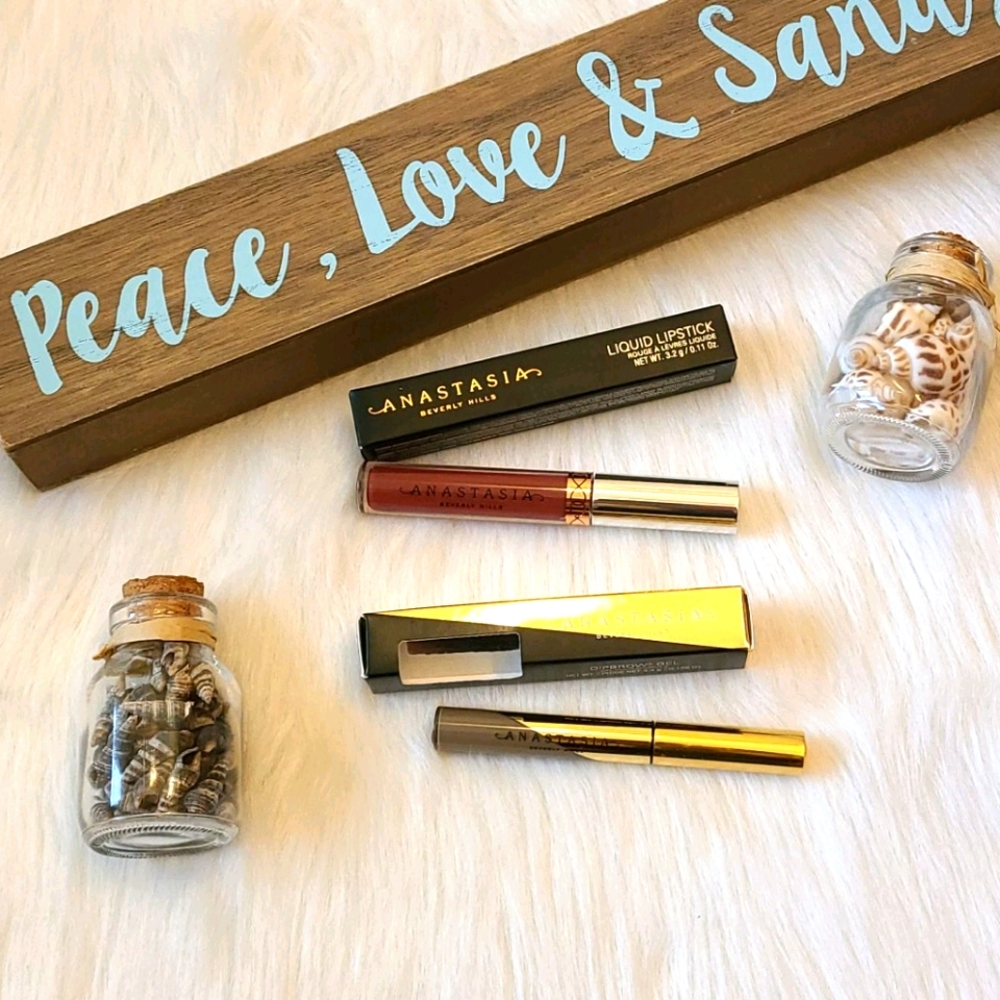 Anastasia Beverly Hills set